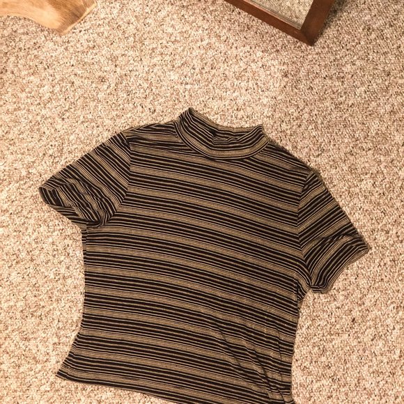 Slinky Brown Mockneck Tee - Picture 3 of 3